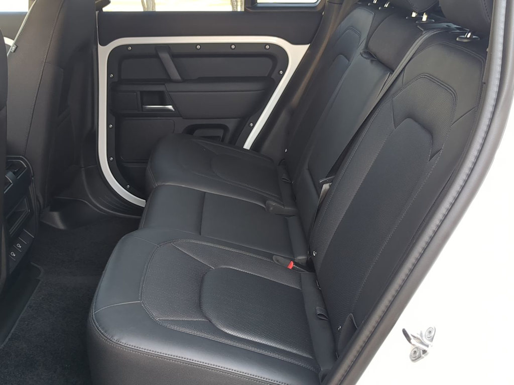 Thumbnail: 2025 Land Rover Defender - 27