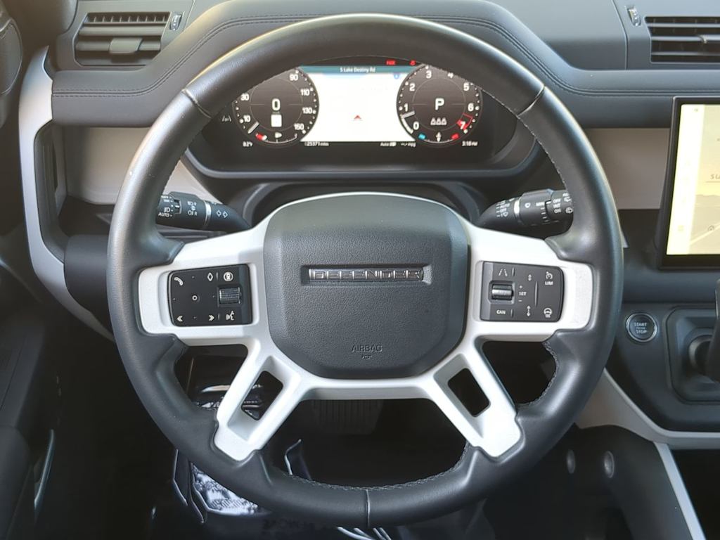 Thumbnail: 2025 Land Rover Defender - 11