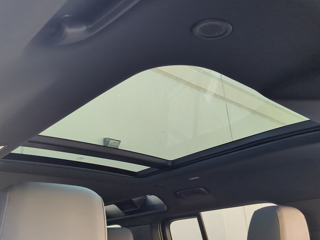 Thumbnail: 2025 Land Rover Defender - 26