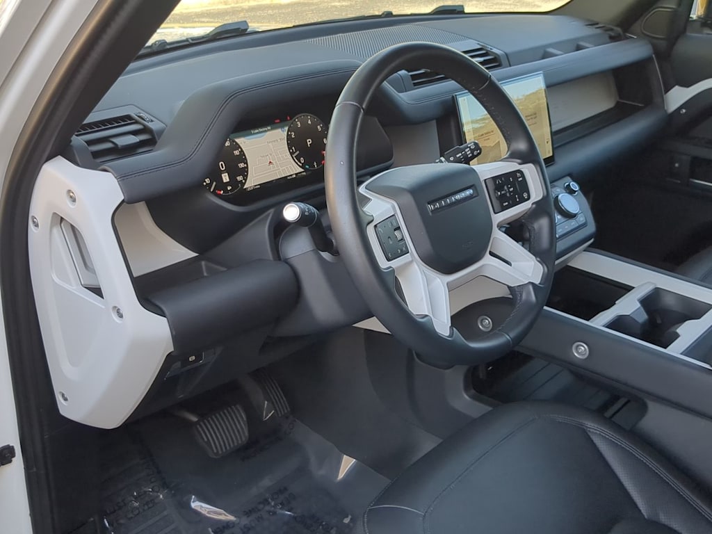 Thumbnail: 2025 Land Rover Defender - 2