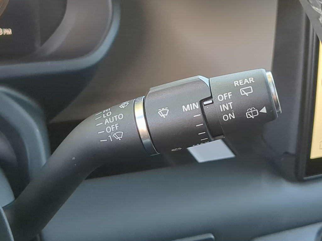 Thumbnail: 2025 Land Rover Defender - 16