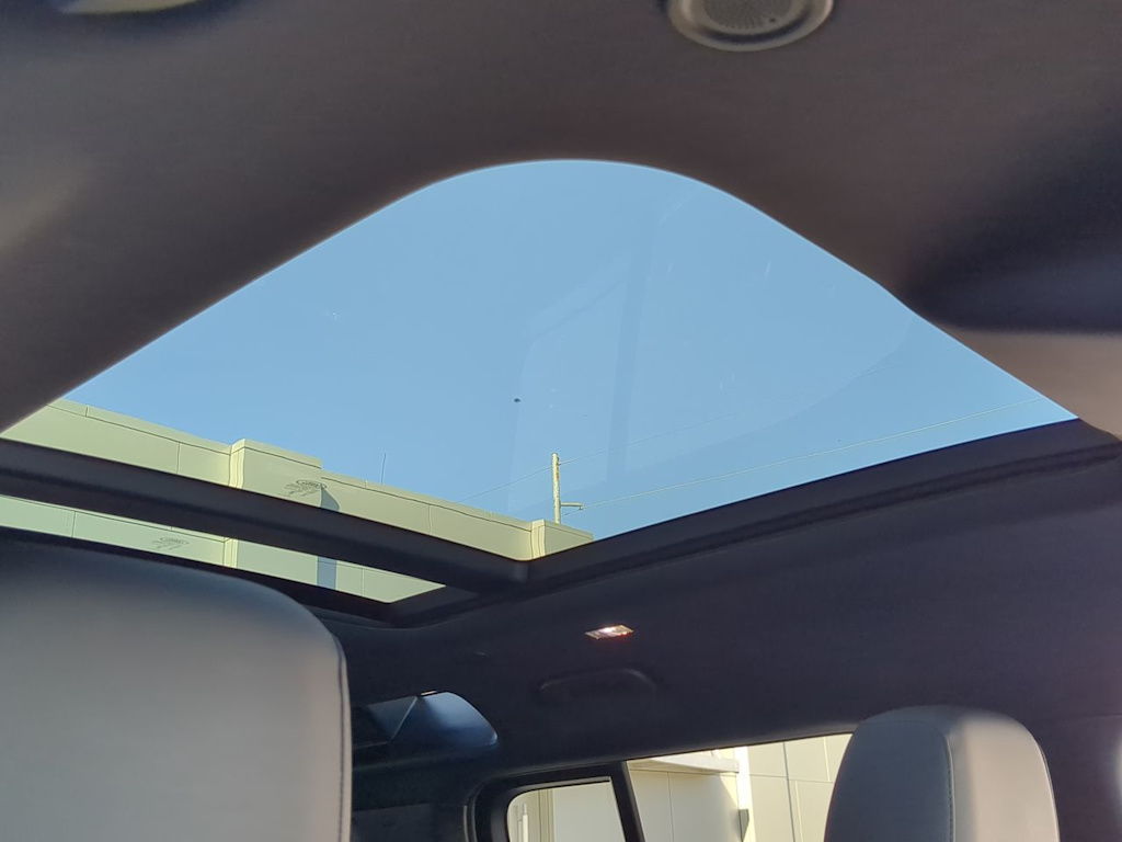 Thumbnail: 2025 Land Rover Defender - 26