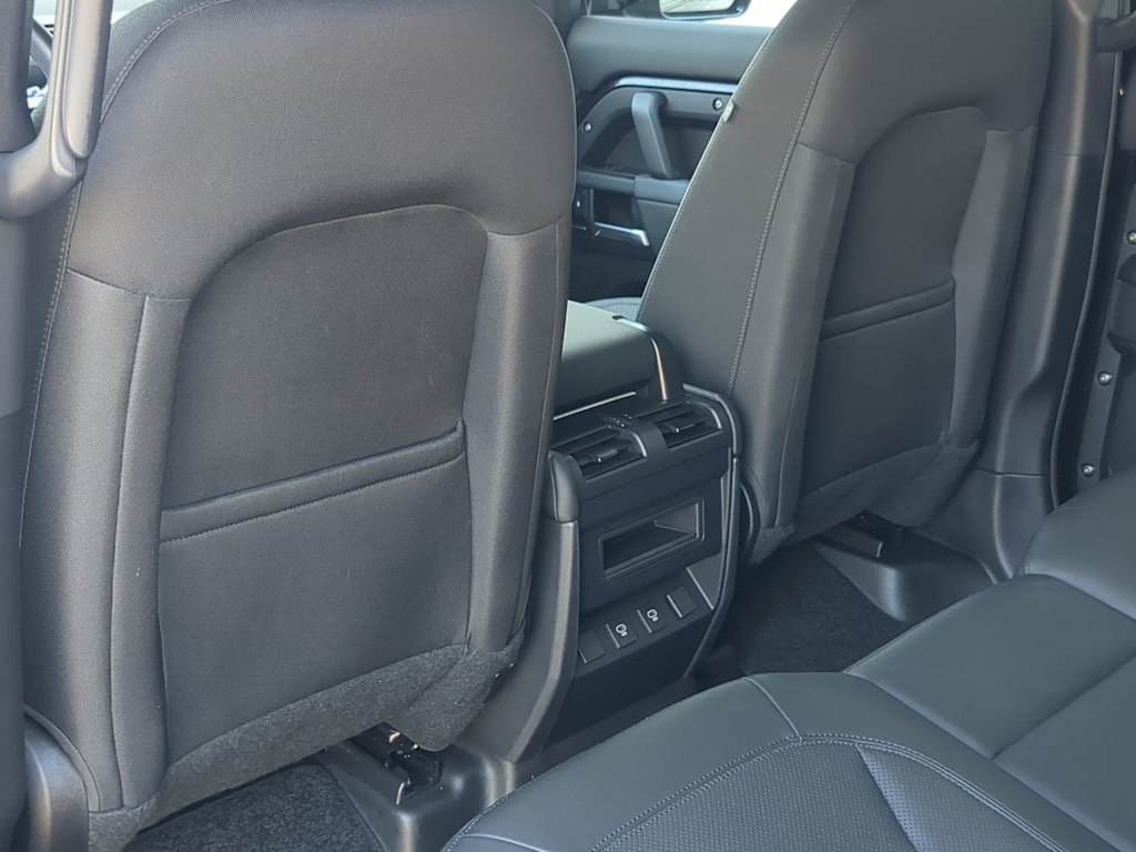 Thumbnail: 2025 Land Rover Defender - 12