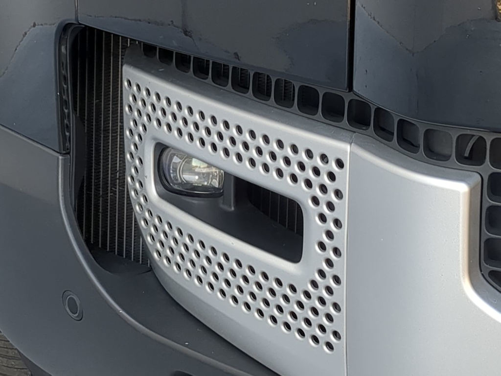 Thumbnail: 2025 Land Rover Defender - 7