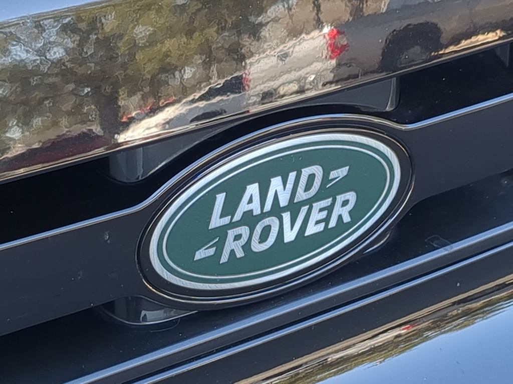 Thumbnail: 2025 Land Rover Defender - 23
