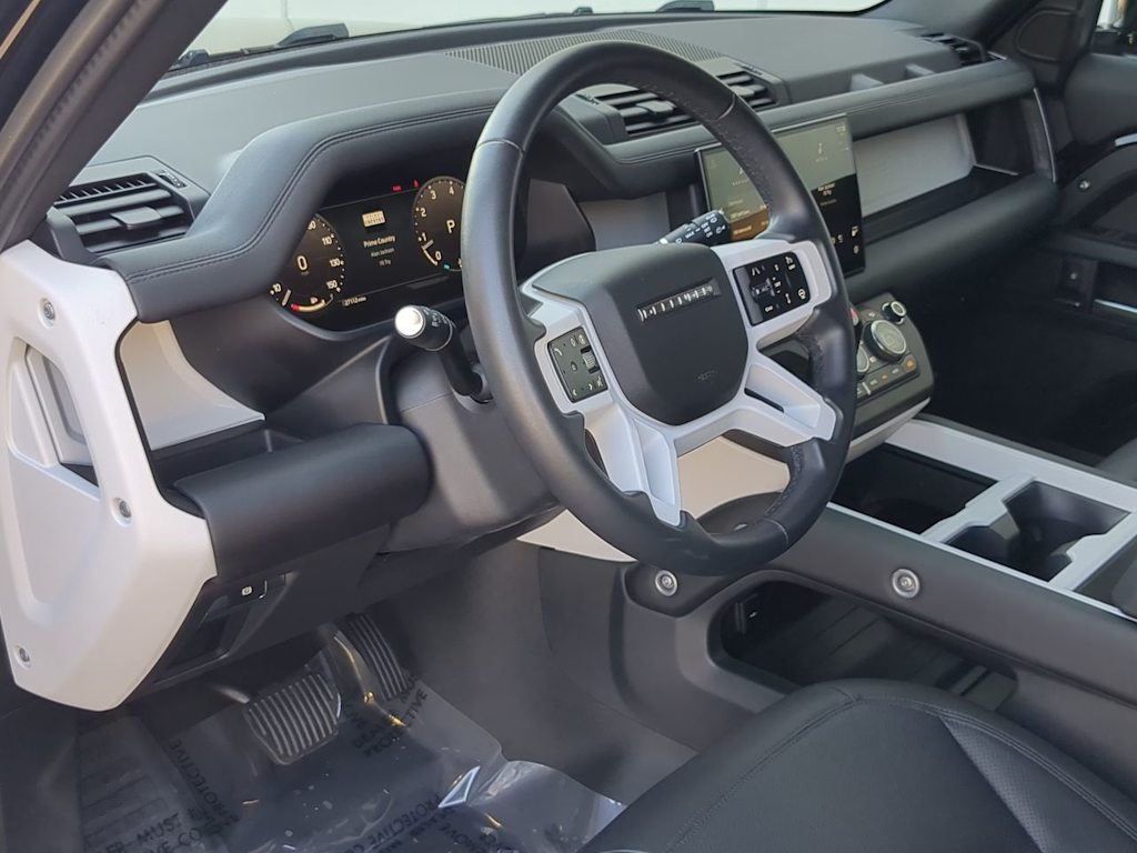 Thumbnail: 2025 Land Rover Defender - 2