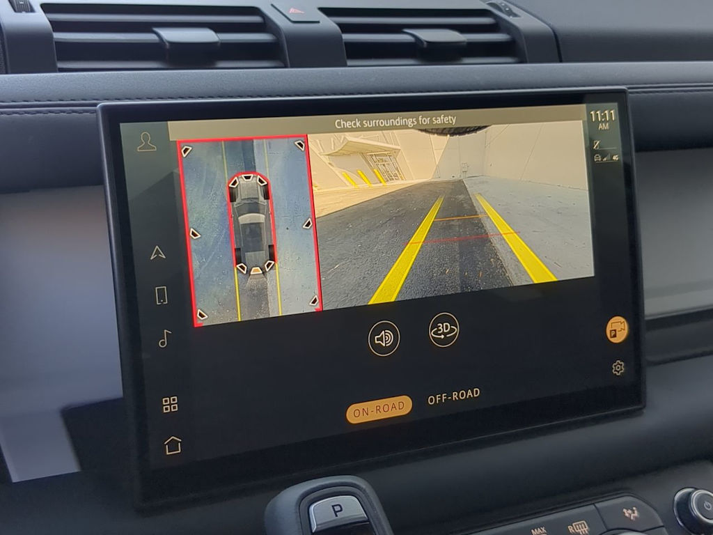 Thumbnail: 2025 Land Rover Defender - 33