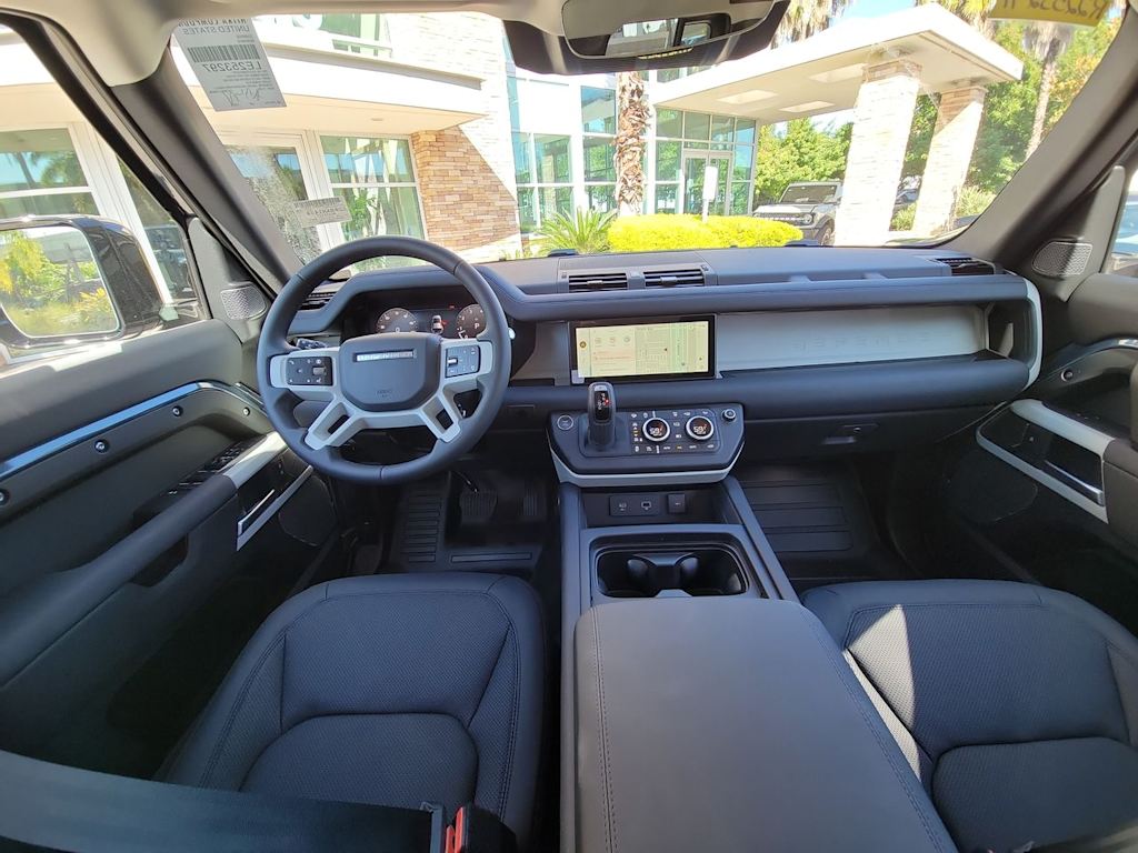 Thumbnail: 2024 Land Rover Defender - 2