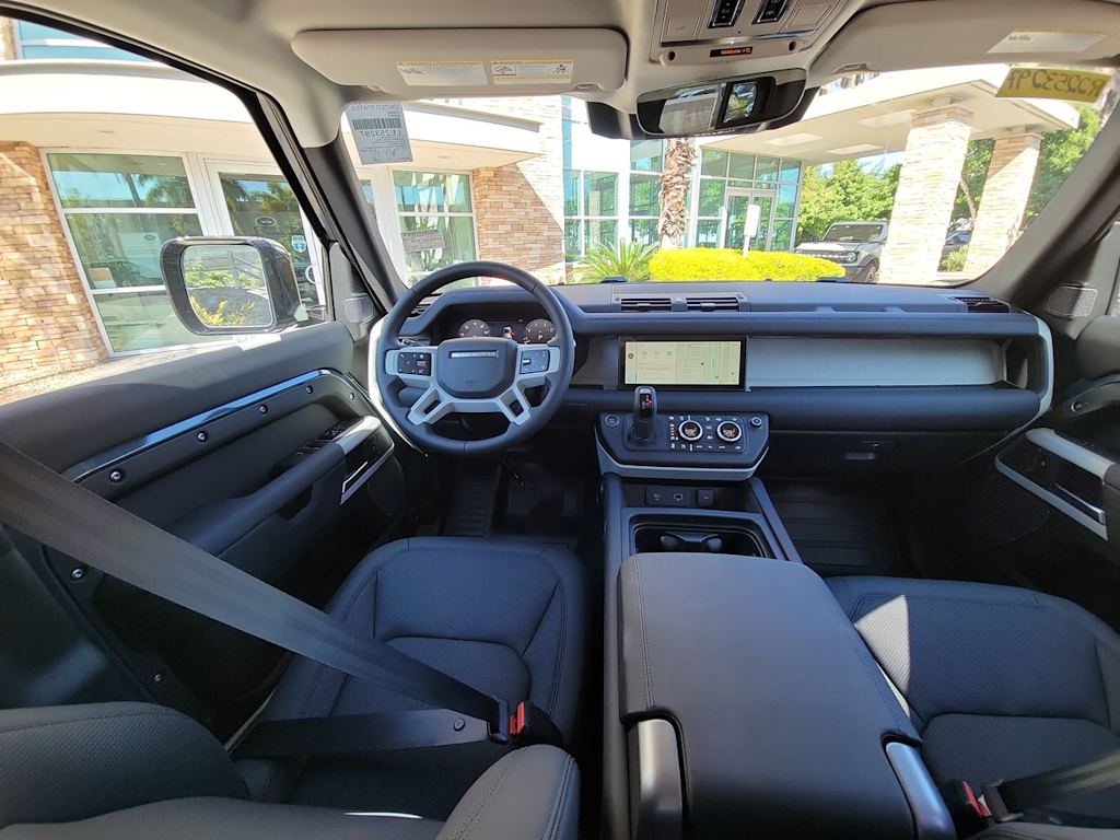 Thumbnail: 2024 Land Rover Defender - 10
