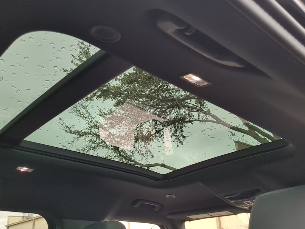 Thumbnail: 2025 Land Rover Defender - 29