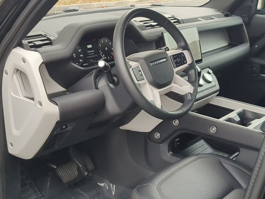 Thumbnail: 2025 Land Rover Defender - 2