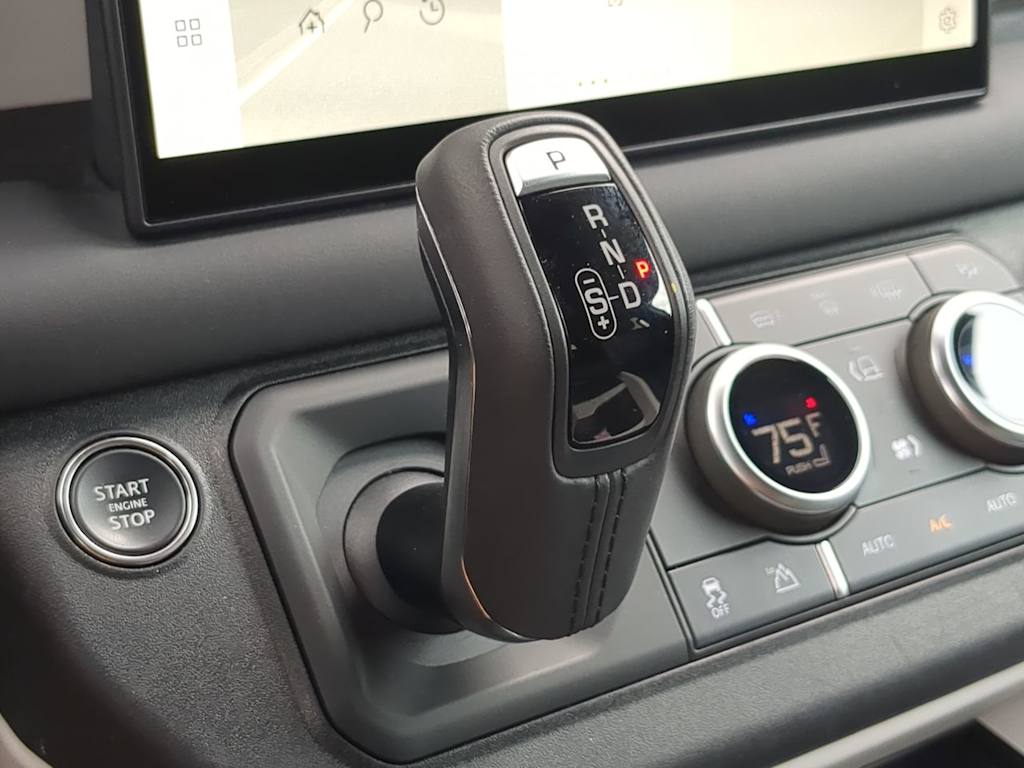 Thumbnail: 2025 Land Rover Defender - 36