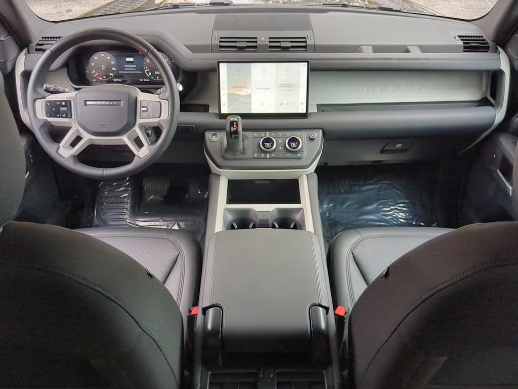 Thumbnail: 2025 Land Rover Defender - 7