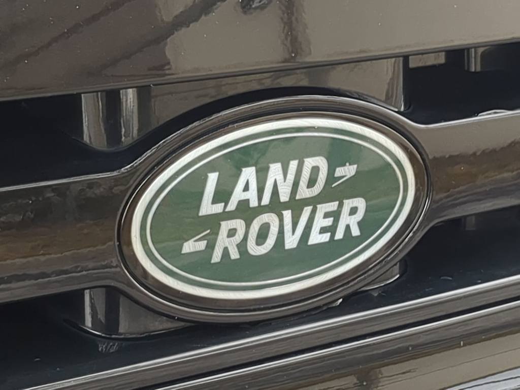 Thumbnail: 2025 Land Rover Defender - 5