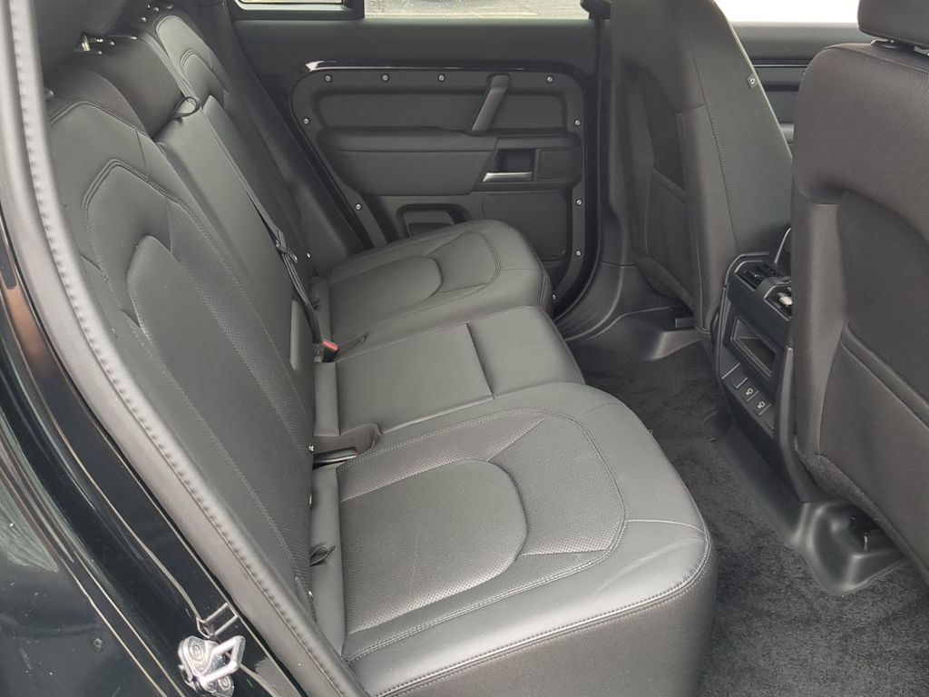 Thumbnail: 2025 Land Rover Defender - 29