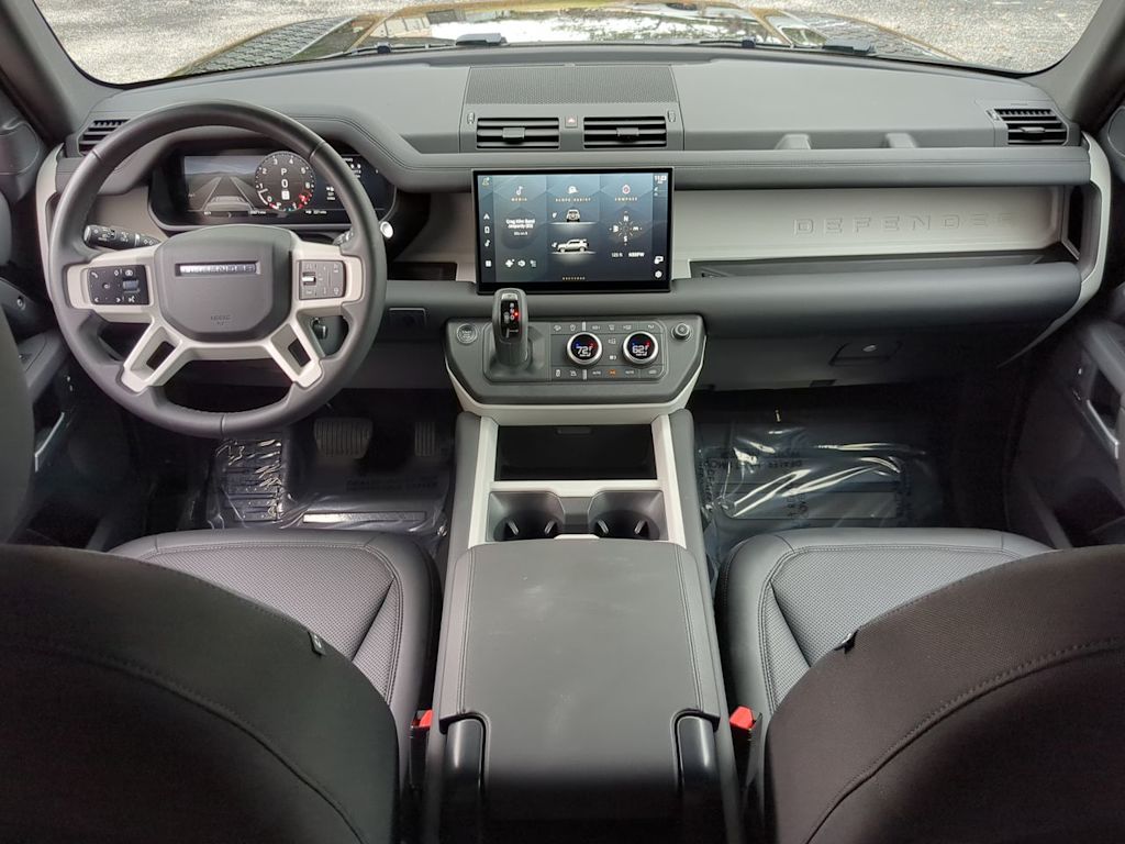 Thumbnail: 2025 Land Rover Defender - 7