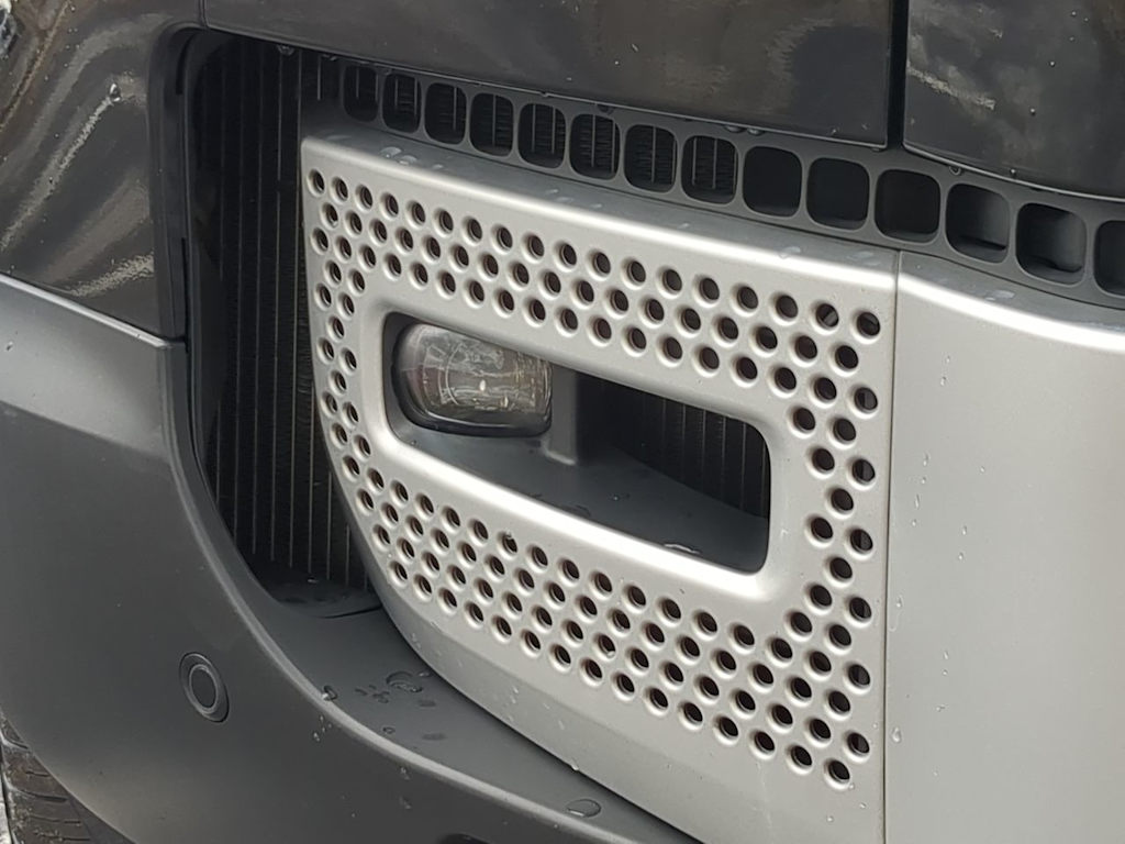 Thumbnail: 2025 Land Rover Defender - 5