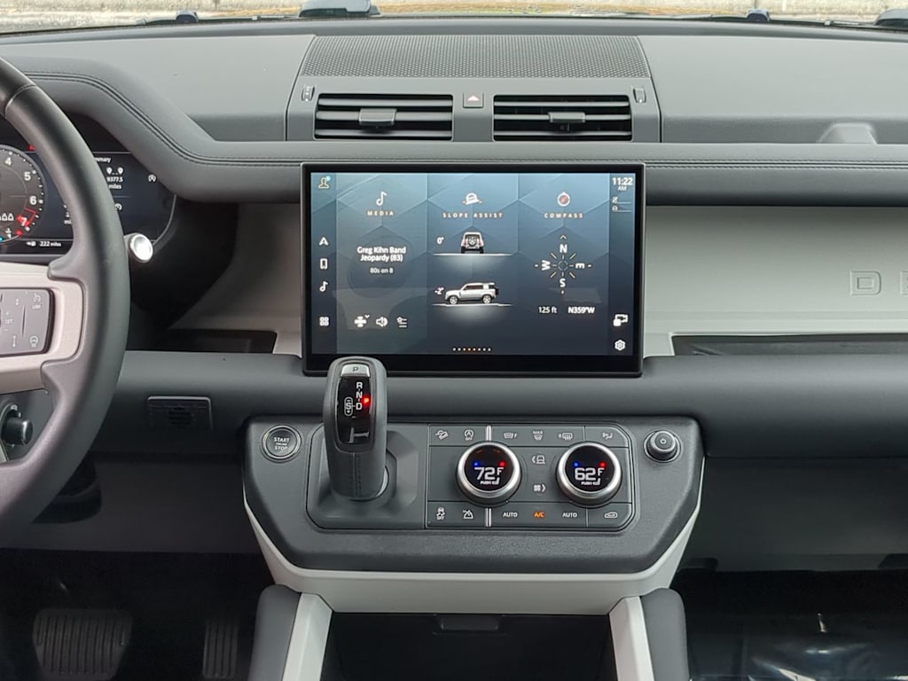 Thumbnail: 2025 Land Rover Defender - 12