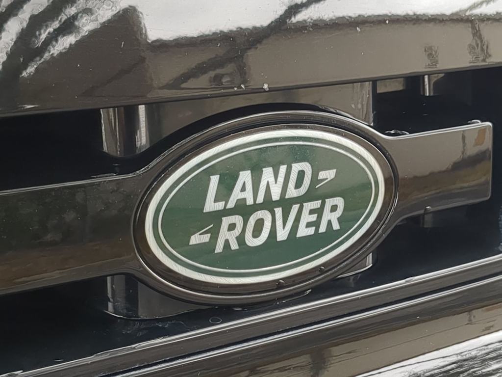 Thumbnail: 2025 Land Rover Defender - 24
