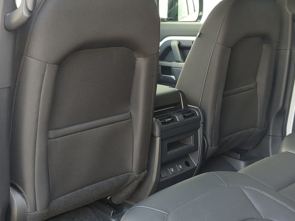 Thumbnail: 2025 Land Rover Defender - 10