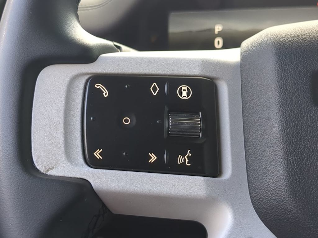 Thumbnail: 2025 Land Rover Defender - 28