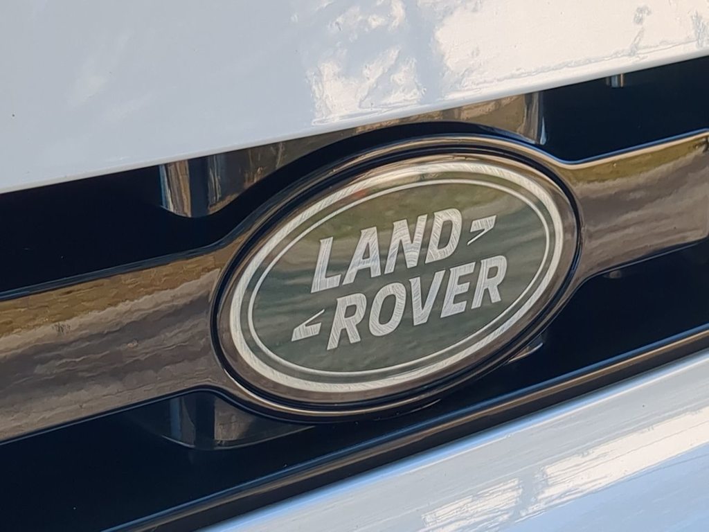 Thumbnail: 2025 Land Rover Defender - 22