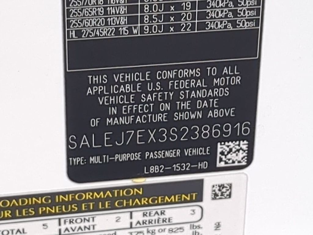 Thumbnail: 2025 Land Rover Defender - 37