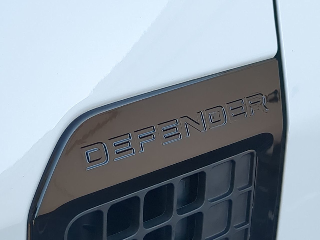 Thumbnail: 2025 Land Rover Defender - 23
