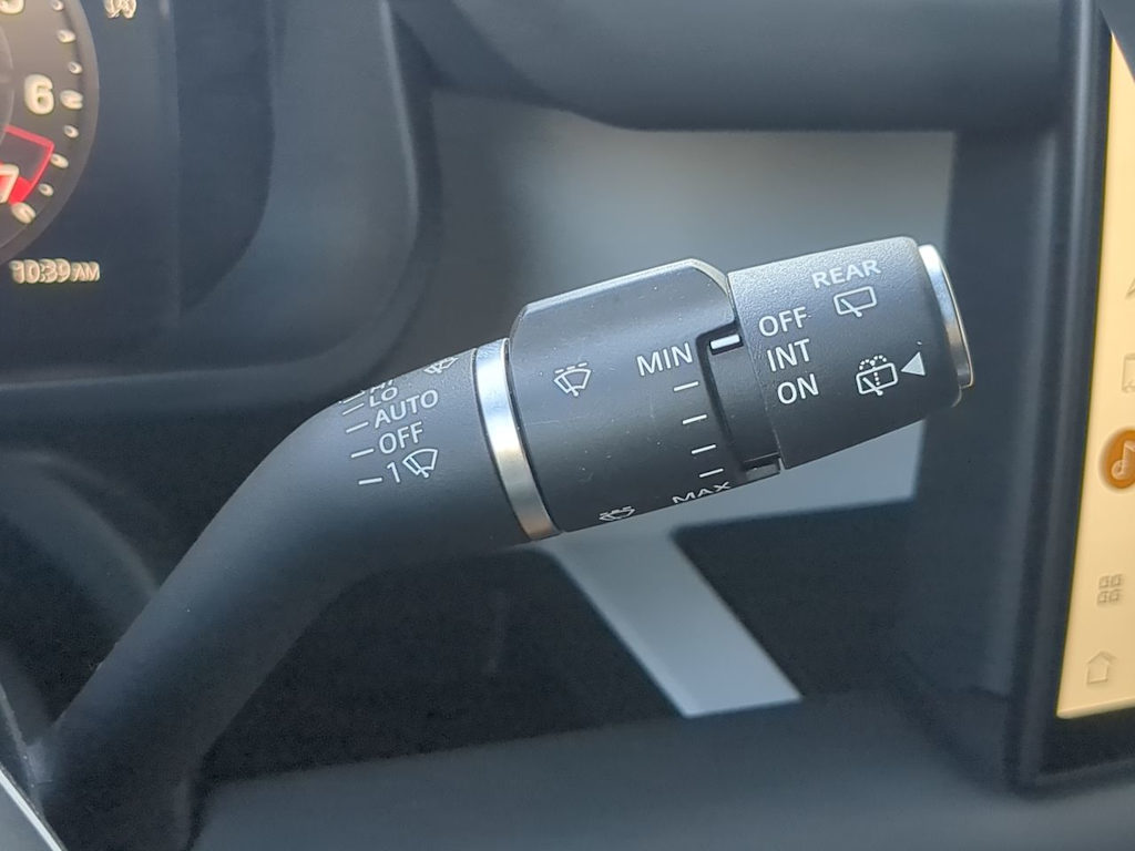 Thumbnail: 2025 Land Rover Defender - 33