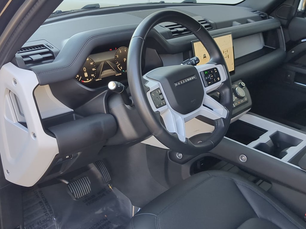 Thumbnail: 2025 Land Rover Defender - 2