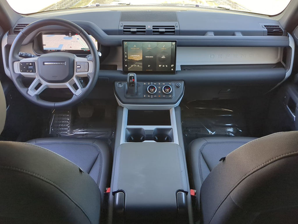 Thumbnail: 2025 Land Rover Defender - 8