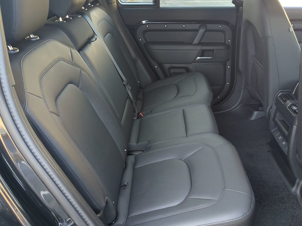 Thumbnail: 2025 Land Rover Defender - 29