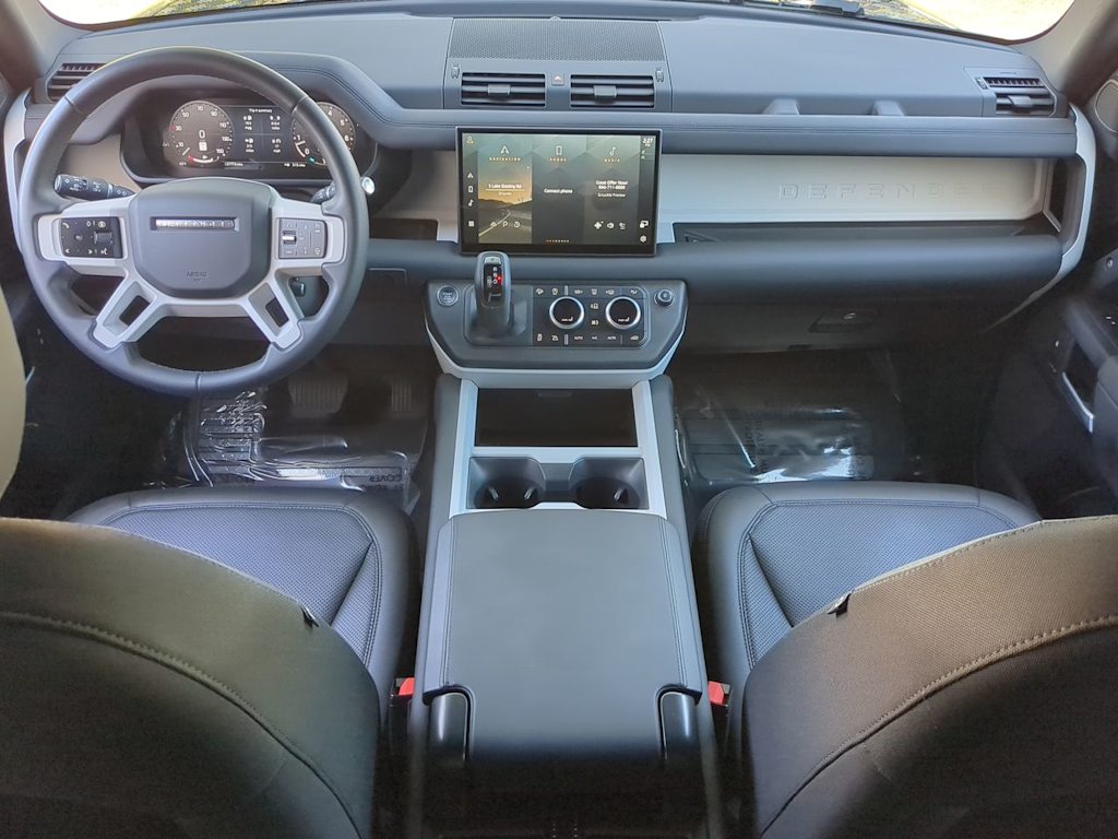 Thumbnail: 2025 Land Rover Defender - 9