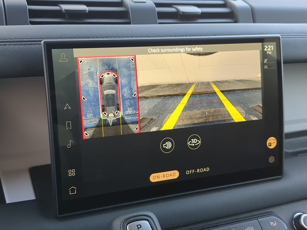 Thumbnail: 2025 Land Rover Defender - 35