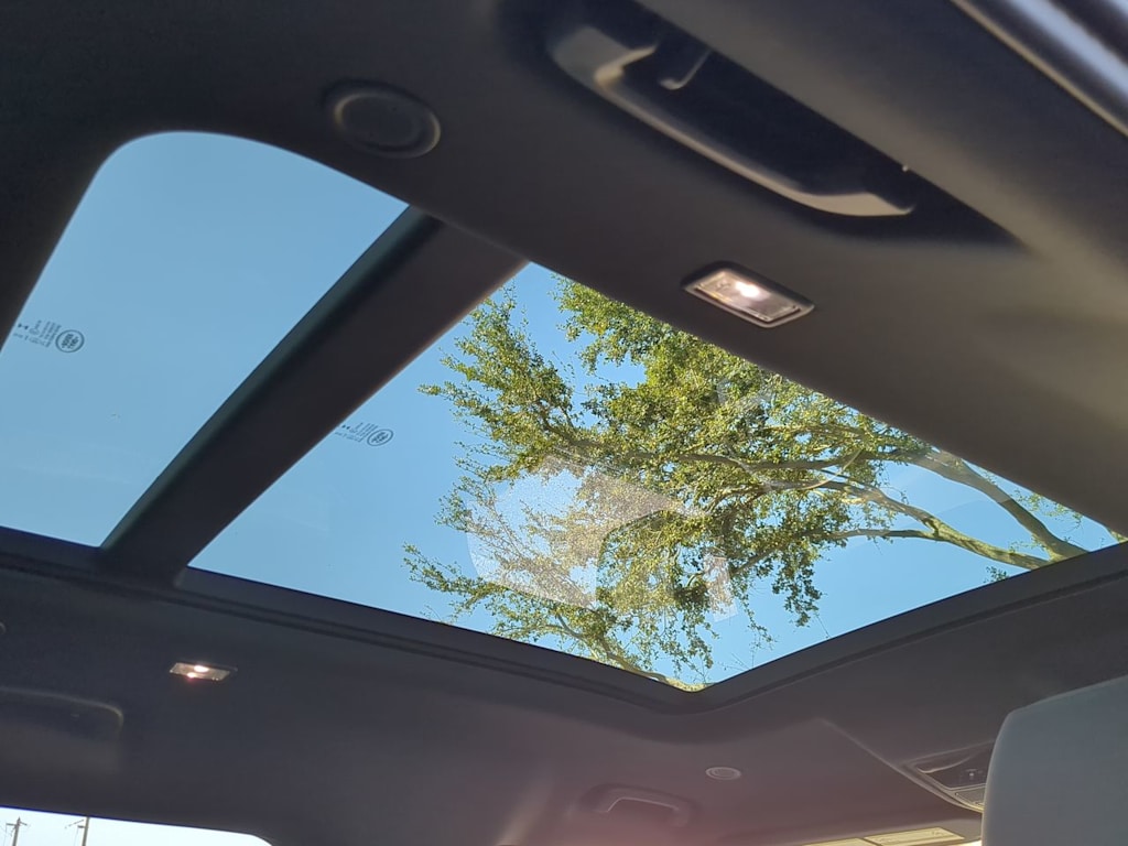 Thumbnail: 2025 Land Rover Defender - 30