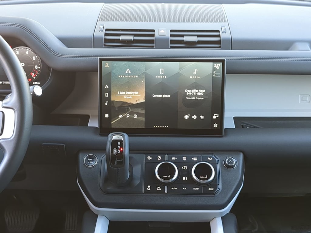 Thumbnail: 2025 Land Rover Defender - 15