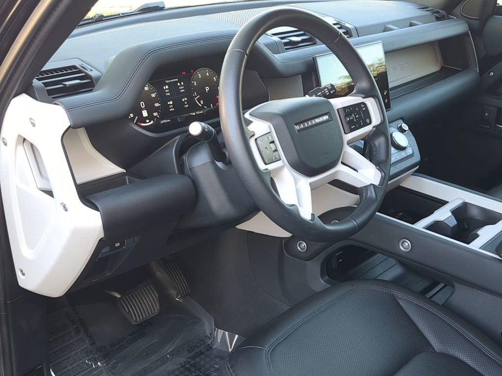 Thumbnail: 2025 Land Rover Defender - 2