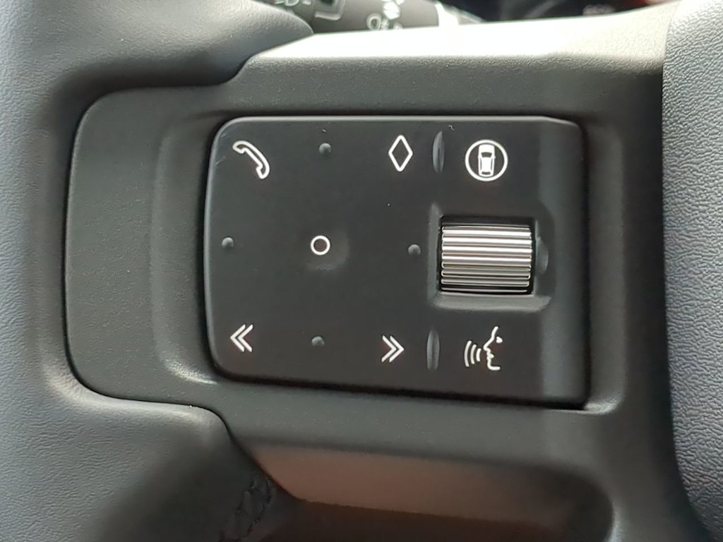 Thumbnail: 2025 Land Rover Defender - 28