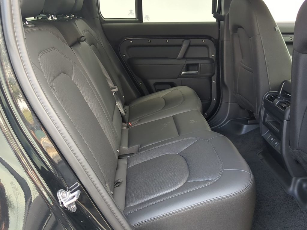 Thumbnail: 2025 Land Rover Defender - 29