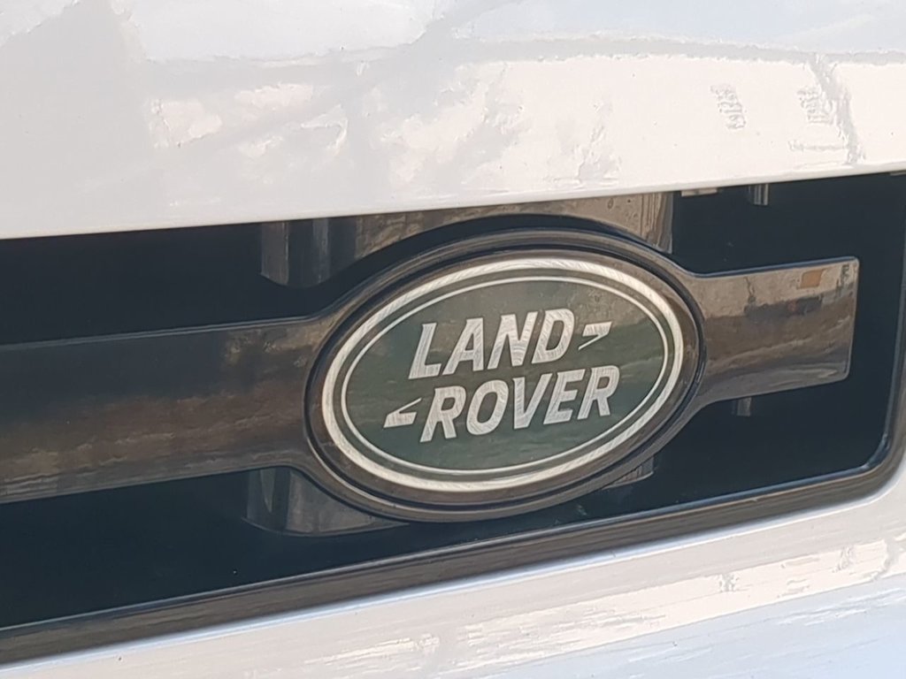 Thumbnail: 2025 Land Rover Defender - 23
