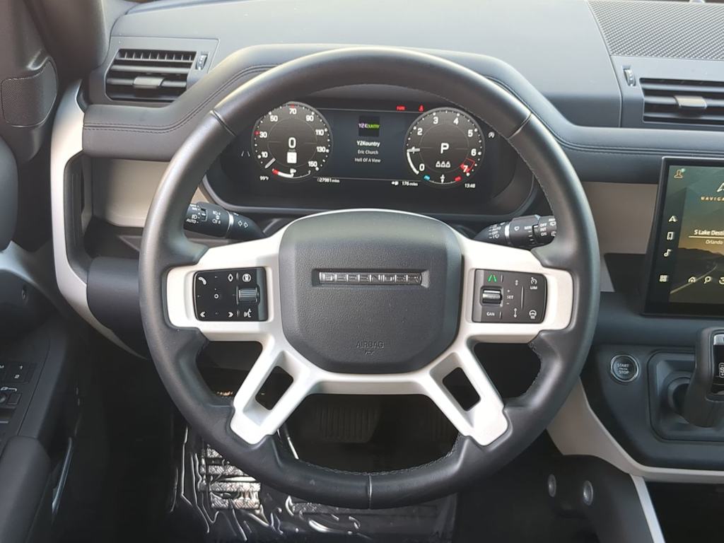 Thumbnail: 2025 Land Rover Defender - 11