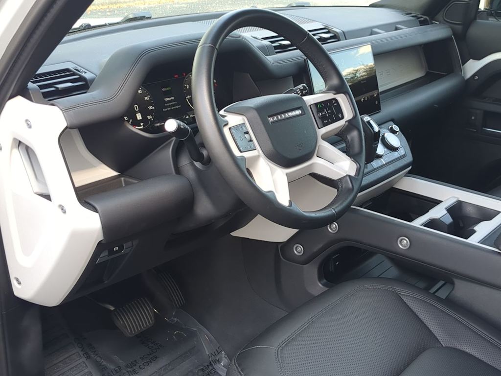 Thumbnail: 2025 Land Rover Defender - 2