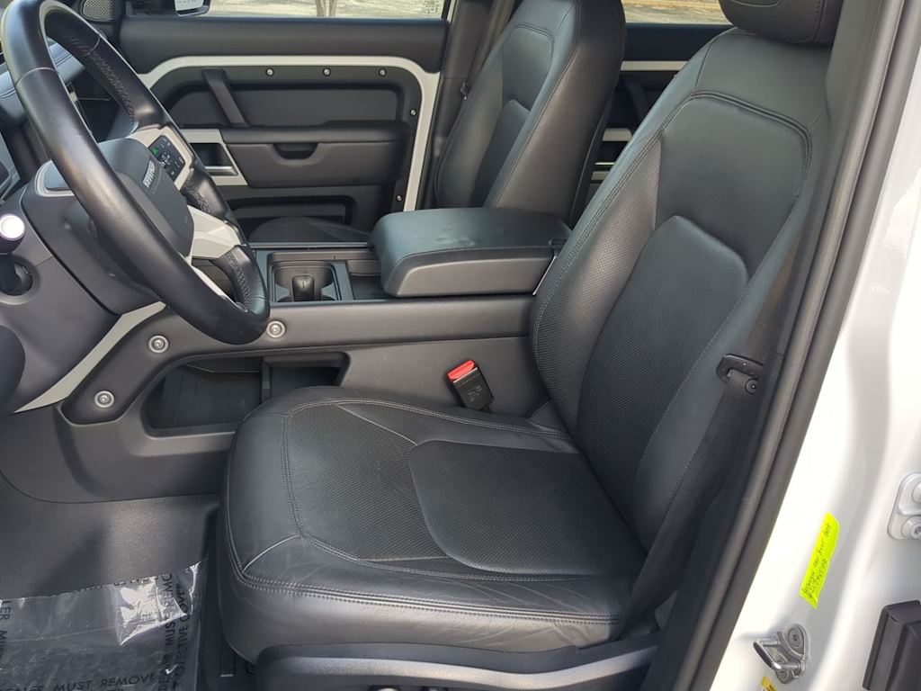 Thumbnail: 2024 Land Rover Defender - 9