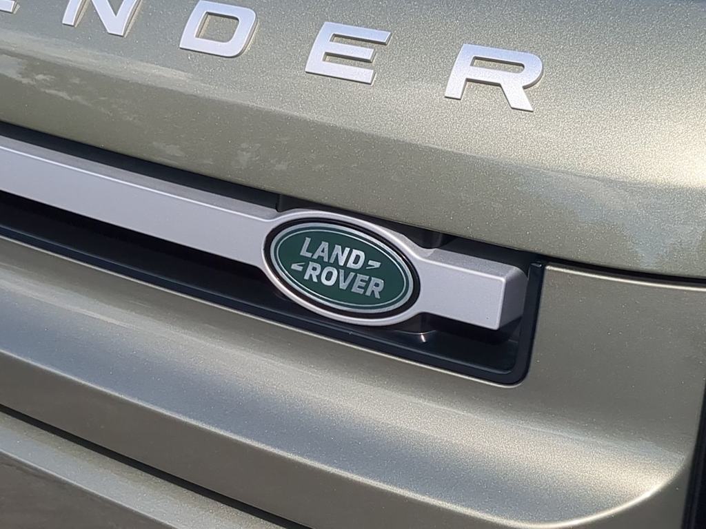 Thumbnail: 2023 Land Rover Defender - 5