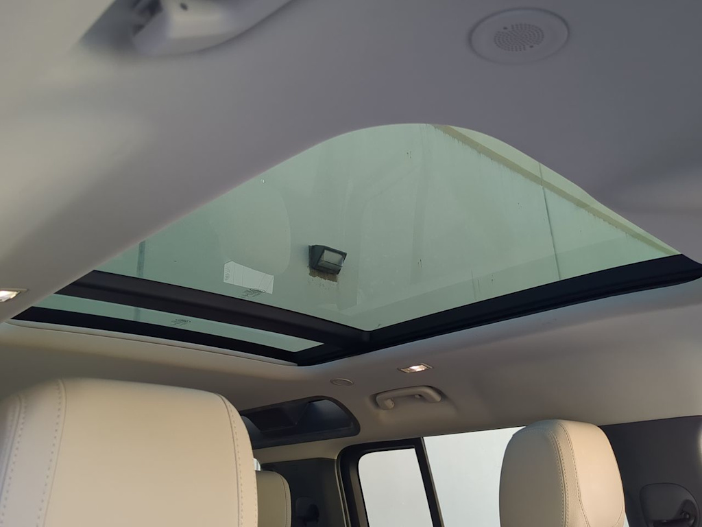 Thumbnail: 2022 Land Rover Defender - 27