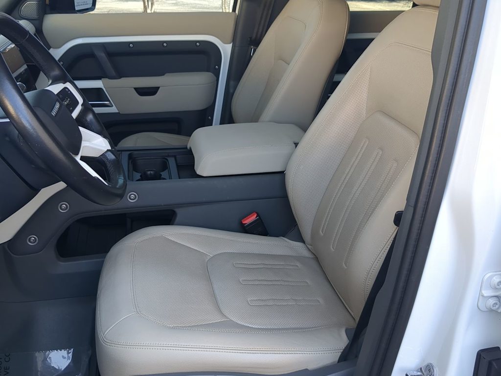 Thumbnail: 2022 Land Rover Defender - 9