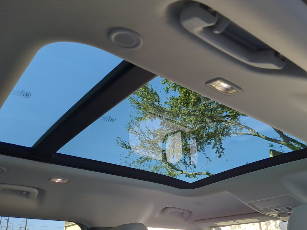 Thumbnail: 2022 Land Rover Defender - 30