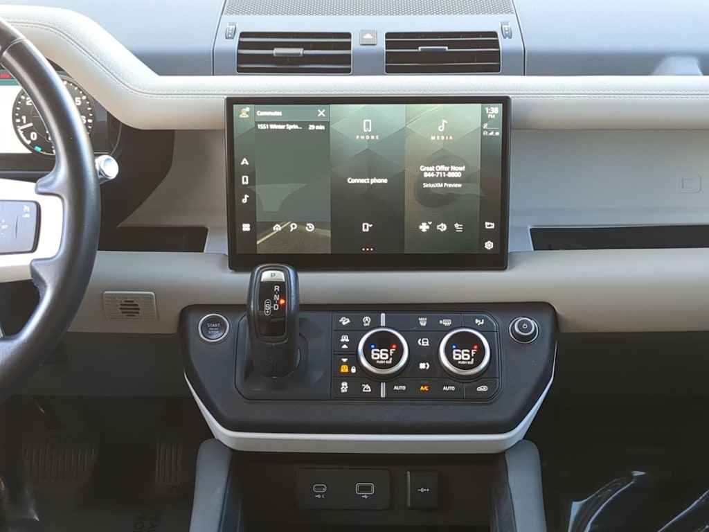 Thumbnail: 2022 Land Rover Defender - 13