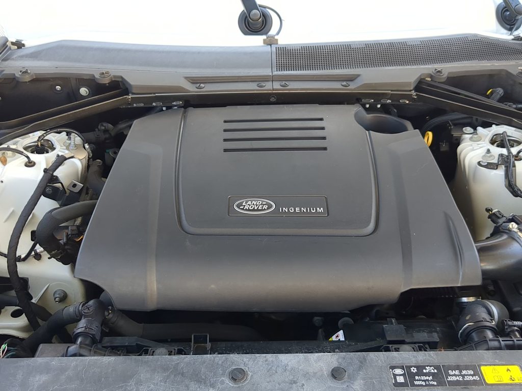 Thumbnail: 2022 Land Rover Defender - 7