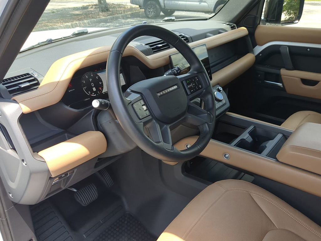 Thumbnail: 2025 Land Rover Defender - 2